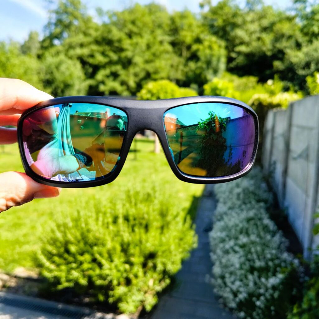 captivate green mirror